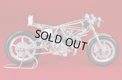 画像16: Model Factory Hiro 【K-790】1/9 750 TT1 [1983] Fulldetail Kit