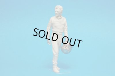 画像5: MFH【P1053】1/20scale F1 Driver Standing Figure TYPE.2